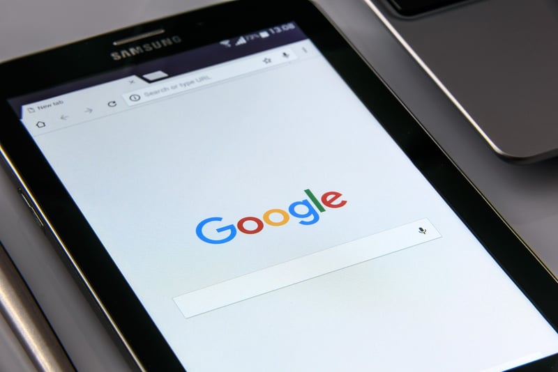 Comment les réseaux sociaux transforment votre stratégie SEO en 2026